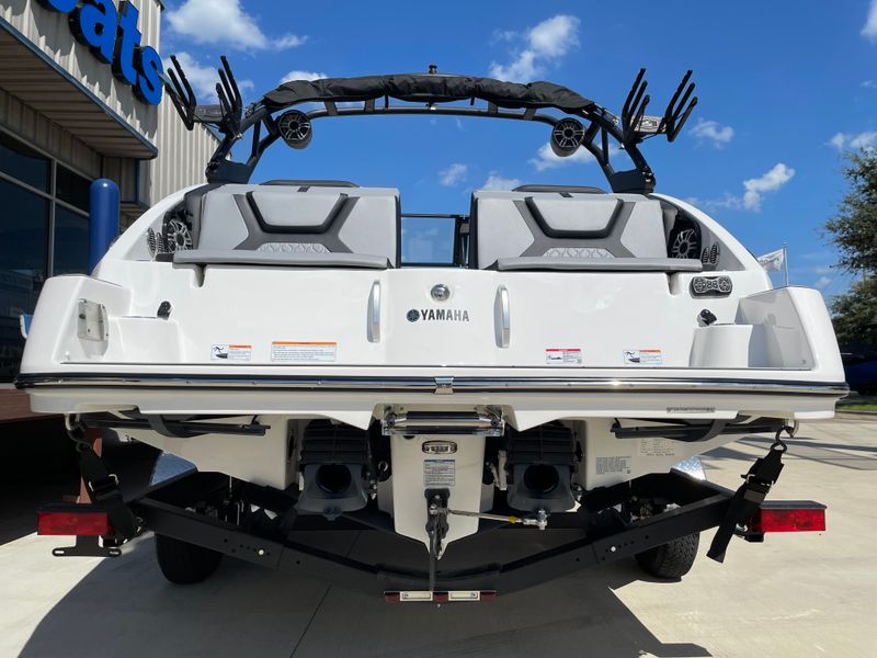 Boat Image 10