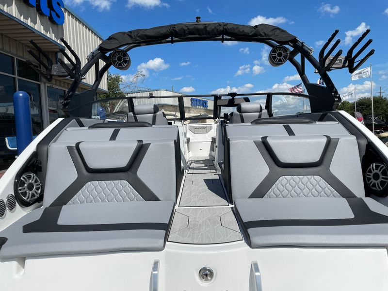 Boat Image 13
