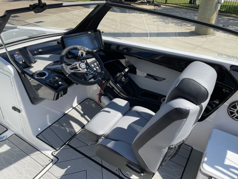 Boat Image 24