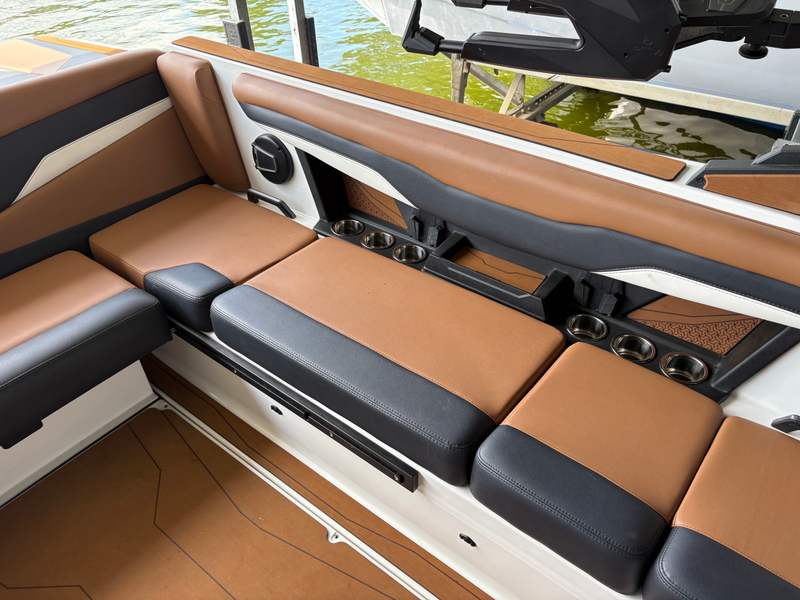 Boat Image 4