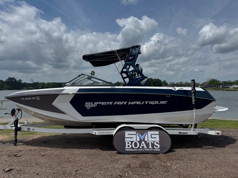 2018 Nautique G23