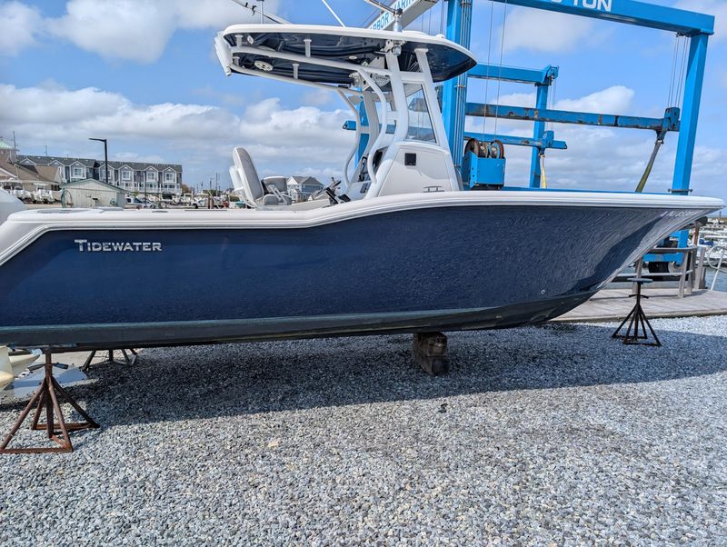 2018 Tidewater 252 Adventure